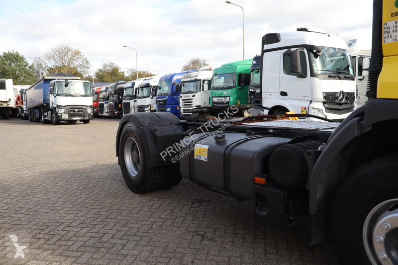 Traktor Renault * MANUAL * 4X2 * HYDRAULIC *