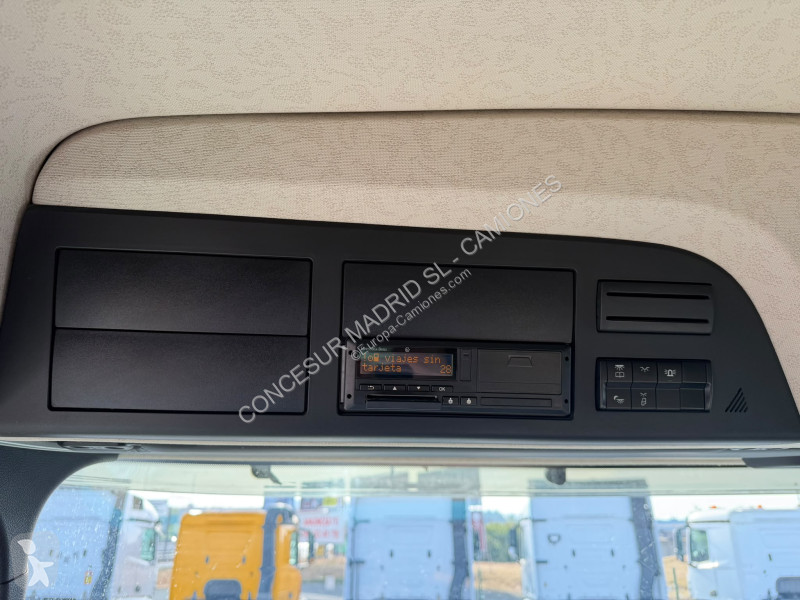 Cabeza tractora Mercedes  1851LS