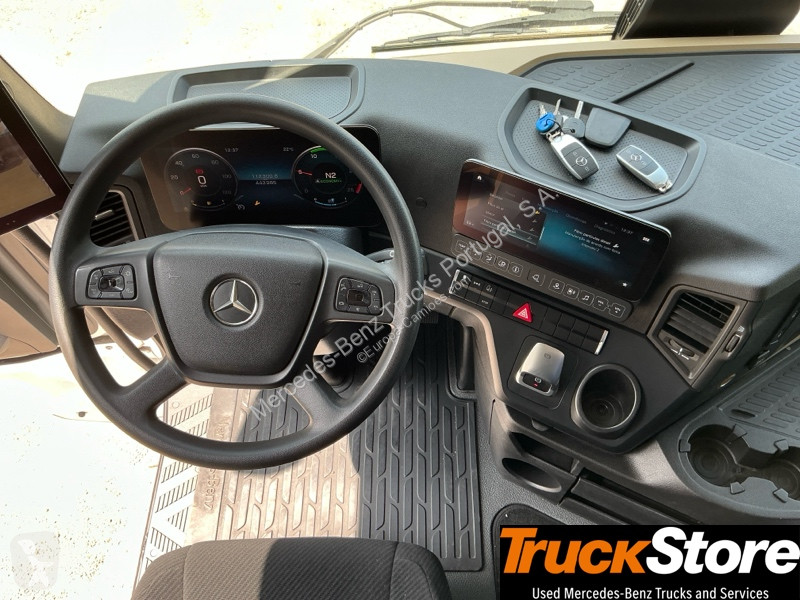 جرار Mercedes 1848