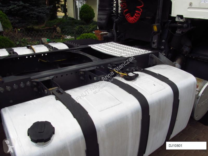 Traktor Volvo 440 Euro-3 Globetrotter 7B...
