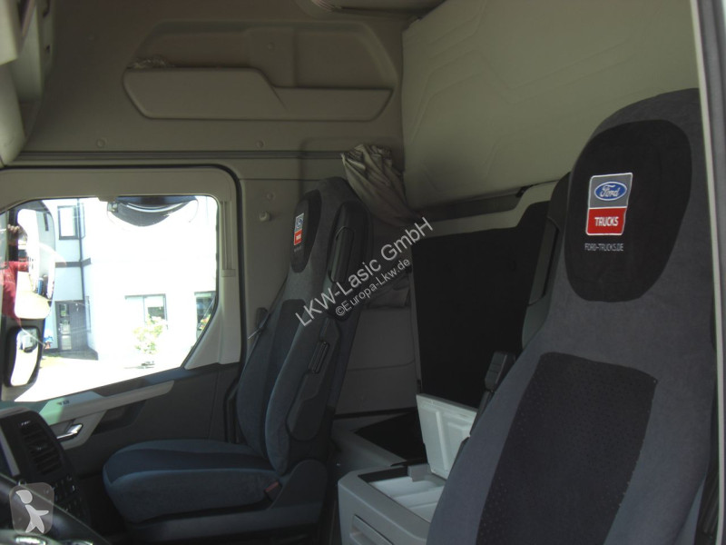 جرار Ford 500