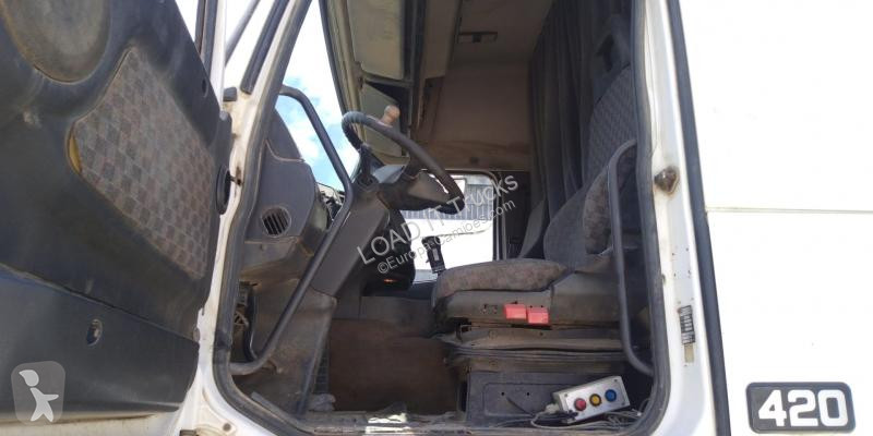 Traktor Volvo 420