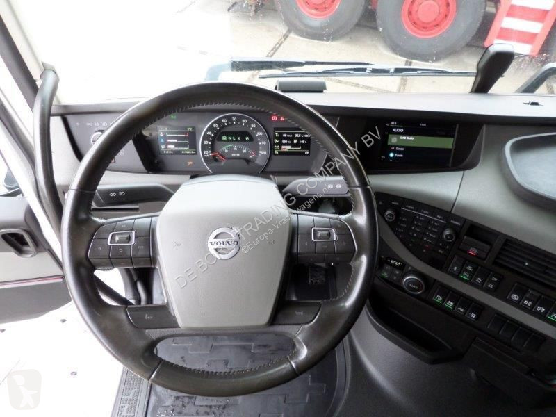 Traktor Volvo 6x2
