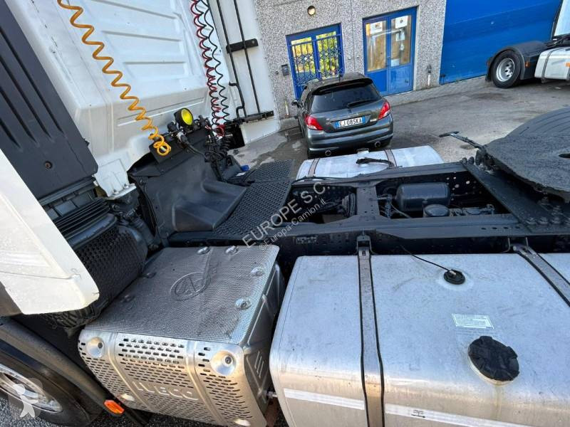 Cabeza tractora Iveco