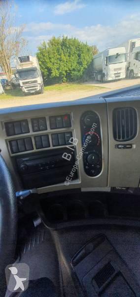 Tractor Renault