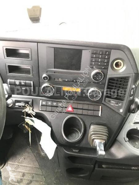 Traktor Mercedes 1845LS Tracteur