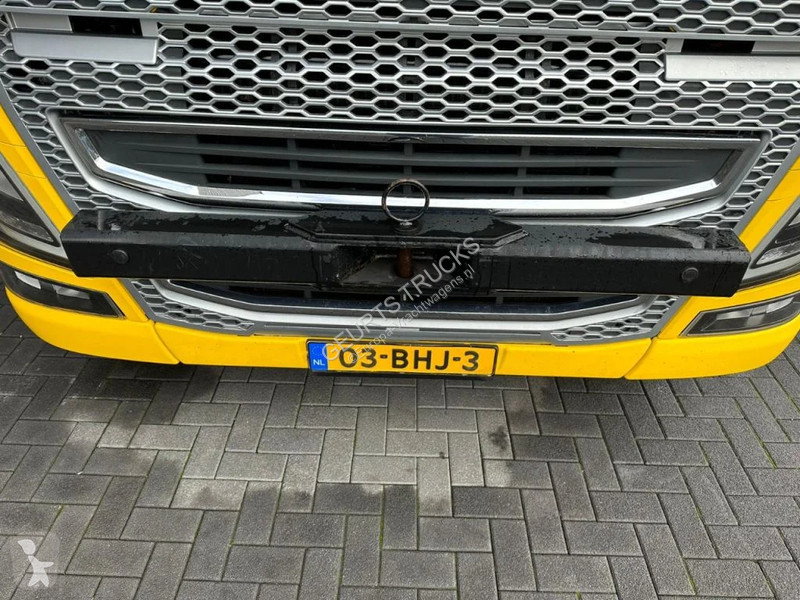 Traktor Volvo 16750 8X4 HEAVY DUTY...
