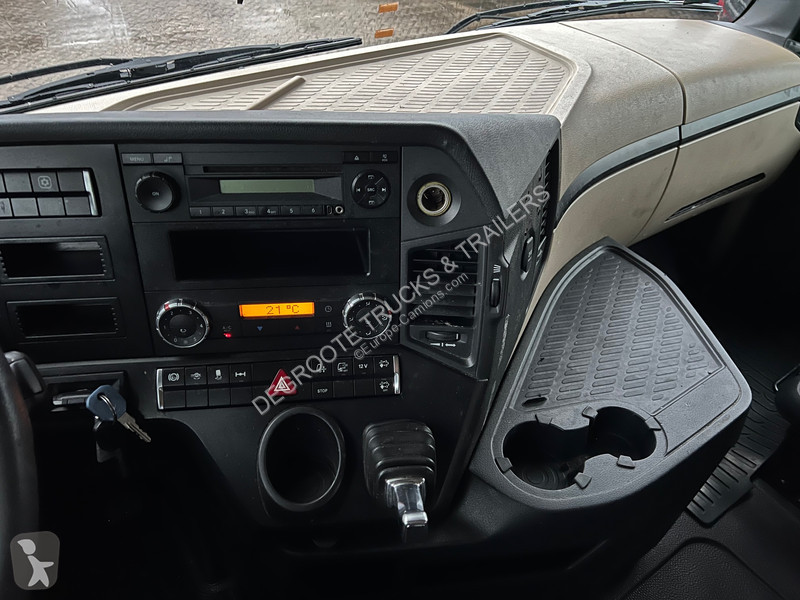 Traktor Mercedes 1845 BigSpace