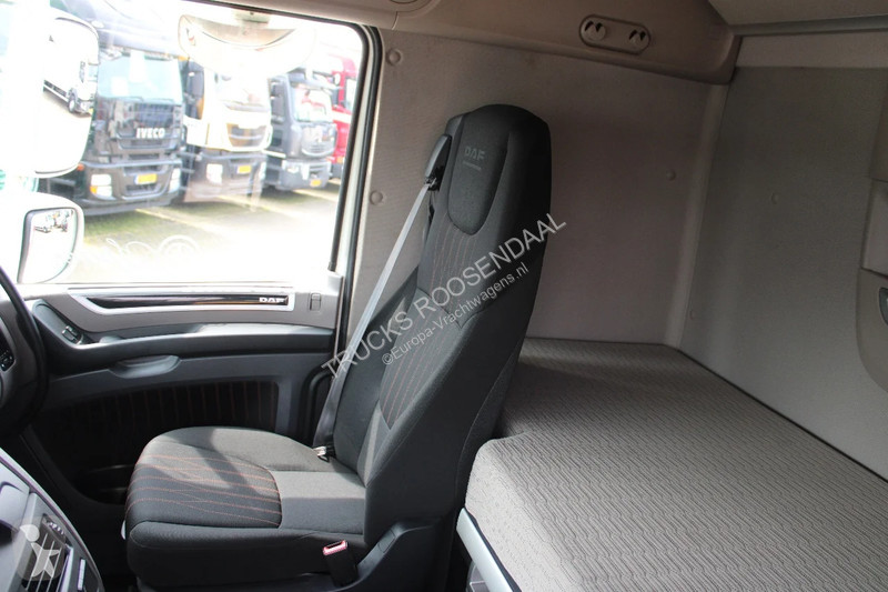 Tahač DAF 106530 + euro 6 + spoiler + top truck...