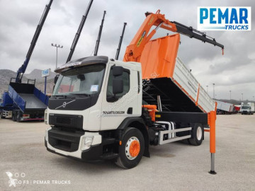 Camion benne Volvo