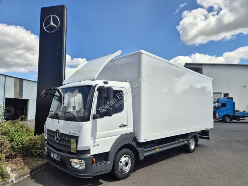 Camion Mercedes 818 L Koffer, 4 Stück vorhanden