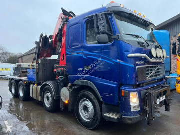 Camion grue standard Volvo