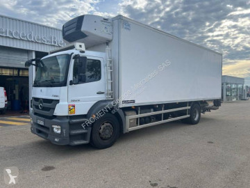 MercedesAxor1829 NL