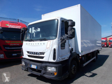 Camion fourgon Iveco