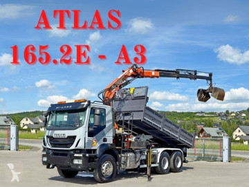 Camion grue Iveco