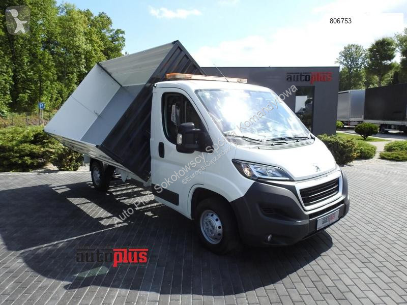 Véhicule utilitaire Peugeot BOXER WYWROTKA...