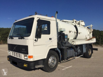 Camion aspirateur Volvo