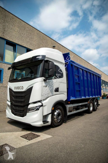 Camion benne Iveco neuf