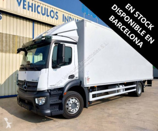 Camion fourgon Mercedes