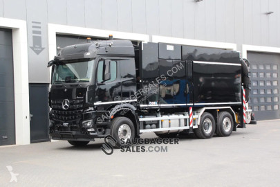 Camion aspirateur Mercedes