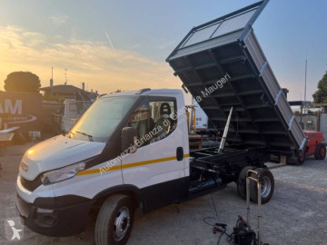 Camion fourgon Iveco