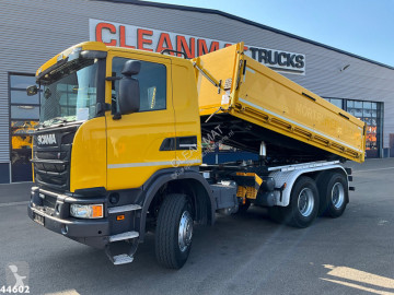 Camion tri-benne Scania