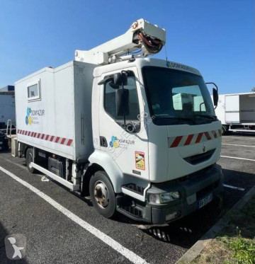 Camion nacelle Renault