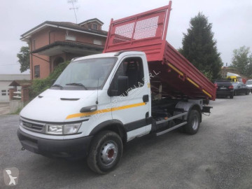 Camion tri-benne Iveco