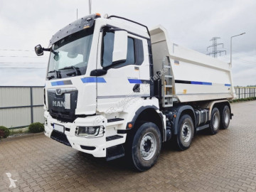 Camion benne MAN