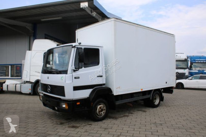 Camion fourgon Mercedes