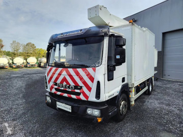 Camion nacelle Iveco