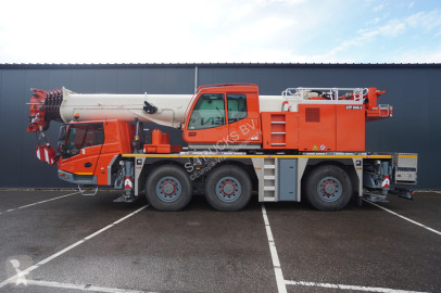 Camion grue Tadano