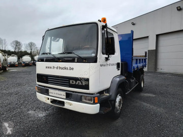 Camion tri-benne DAF