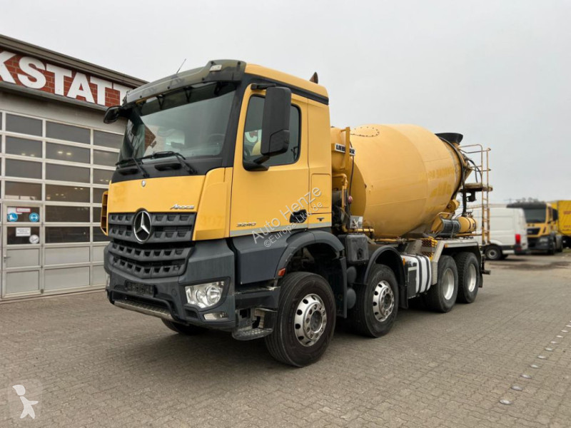 Kamion Mercedes Arocs 3240 B 8x4 Betonmischer...