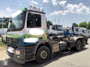 MercedesActros2548