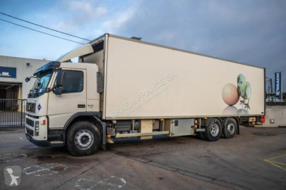 Camion Volvo S40 FM340+POUSSIN/CHICKEN/KUIKEN/K
