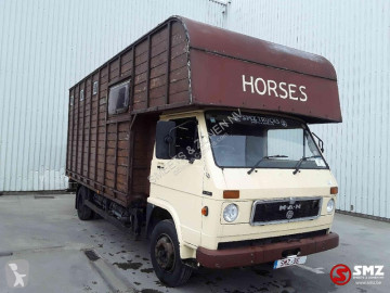 Camion bétaillère bovins MAN