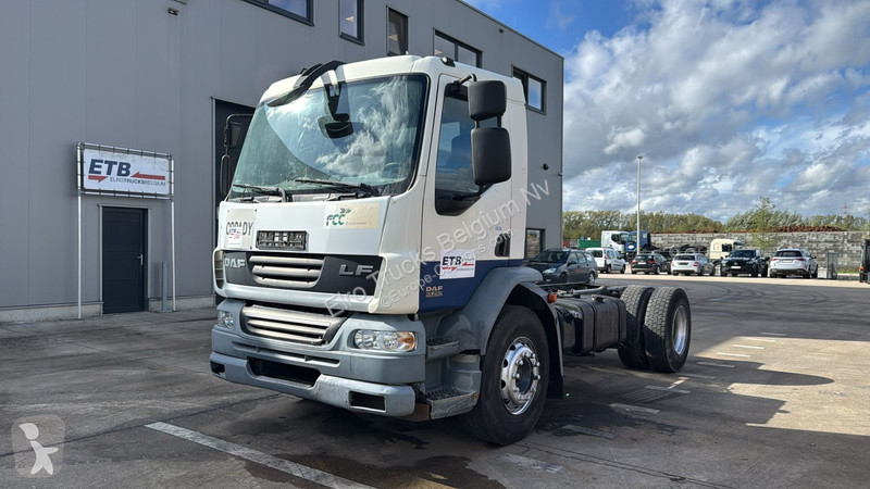 Camion DAF 250 (MANUAL GEARBOX / BOITE MANUELLE)