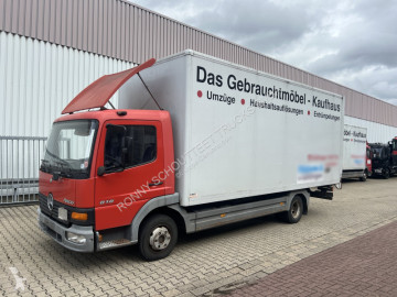Camion fourgon Mercedes