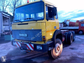 Camion châssis Iveco