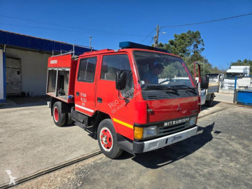Camion camion-citerne feux de forêts Mitsubishi