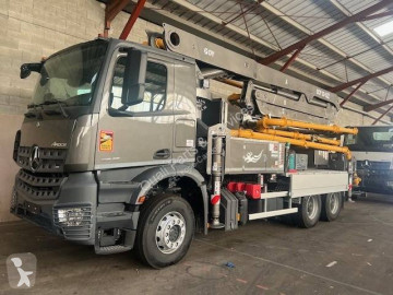 Camion pompe à béton Mercedes neuf