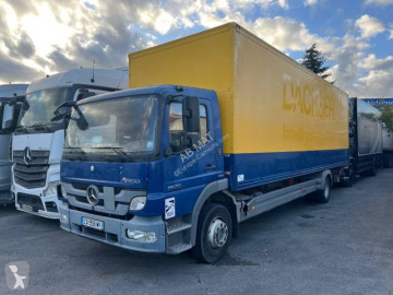 Camion fourgon polyfond Mercedes