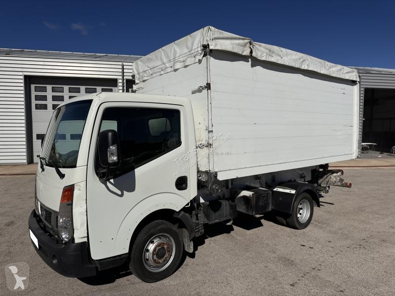 Camión Nissan NT 400 CABSTAR ZAARBU