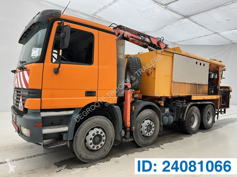 Camion Mercedes 3235 - 8x4
