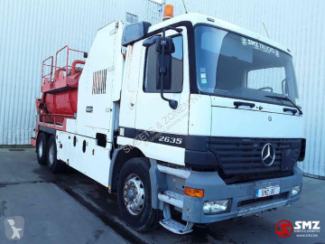 Camion aspirateur Mercedes