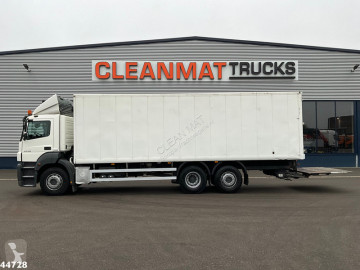 Camion fourgon Mercedes