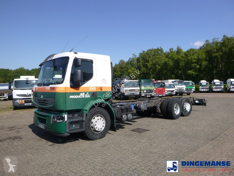 Kamion Renault 370 6x2 chassis + ADR