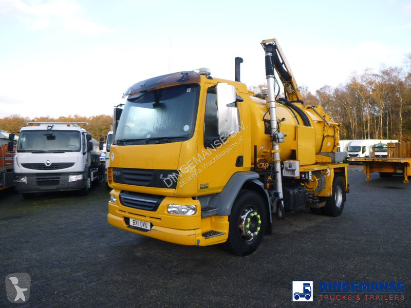 Kamion DAF 55220 4X2 RHD Whale vacuum tank 8.1 m3