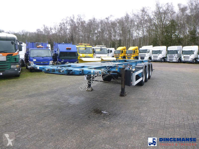Camion Fruehauf 3-axle container chassis 20, 30 ft